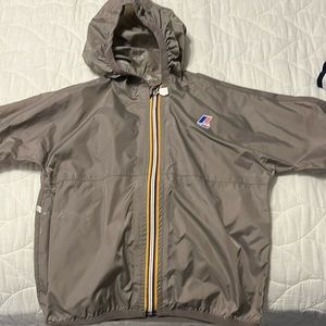 Size 4Y Kway raincoat gray lightweight  jacket